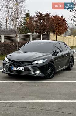 Ціни Toyota Camry Гібрид (HEV)