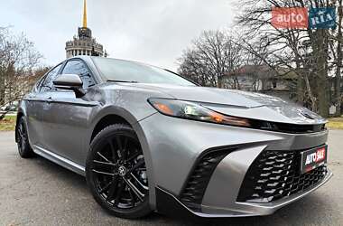 Ціни Toyota Camry Гібрид (HEV)