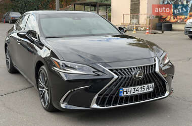 Ціни Lexus ES Гібрид (HEV)