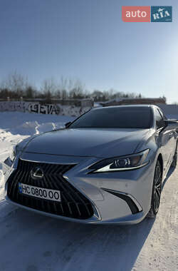 Ціни Lexus ES Гібрид (HEV)