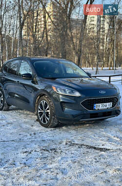 Цены Ford Escape Гибрид (HEV)