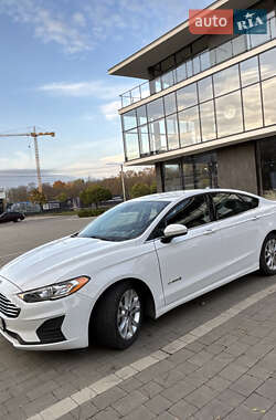 Цены Ford Fusion Гибрид (HEV)