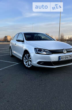 Цены Volkswagen Jetta Гибрид (HEV)