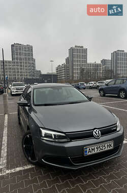Ціни Volkswagen Jetta Гібрид (HEV)