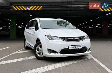 Ціни Chrysler Pacifica Гібрид (HEV)