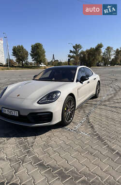 Цены Porsche Panamera Гибрид (HEV)