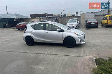 Ціни Toyota Prius C Гібрид (HEV)