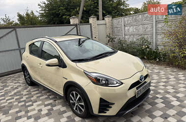 Ціни Toyota Prius C Гібрид (HEV)