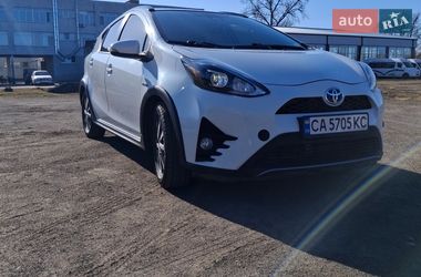 Ціни Toyota Prius C Гібрид (HEV)