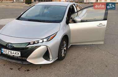 Цены Toyota Prius Гибрид (HEV)