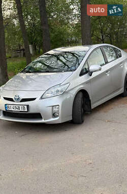 Цены Toyota Prius Гибрид (HEV)