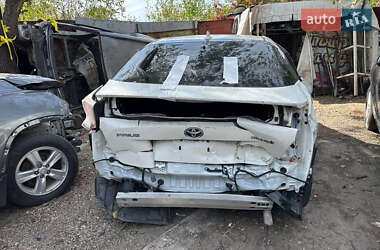 Цены Toyota Prius Гибрид (HEV)