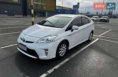 Цены Toyota Prius Гибрид (HEV)