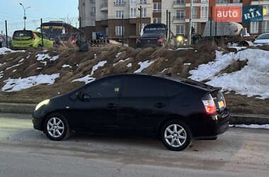 Ціни Toyota Prius Гібрид (HEV)