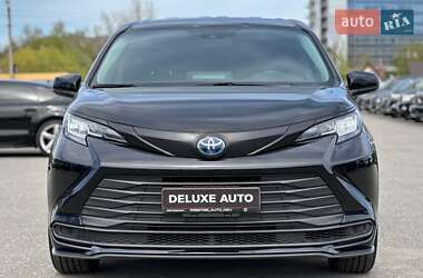 Цены Toyota Sienna Гибрид (HEV)