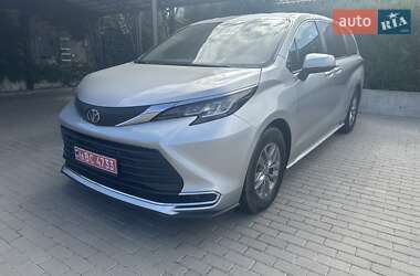 Цены Toyota Sienna Гибрид (HEV)