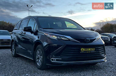 Ціни Toyota Sienna Гібрид (HEV)