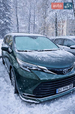 Цены Toyota Sienna Гибрид (HEV)