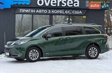 Цены Toyota Sienna Гибрид (HEV)