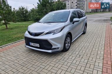 Ціни Toyota Sienna Гібрид (HEV)