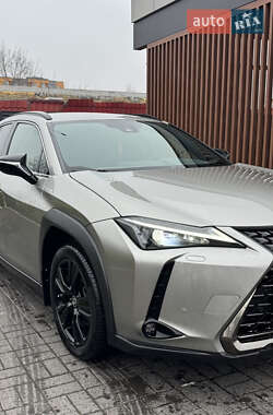 Ціни Lexus UX Гібрид (HEV)
