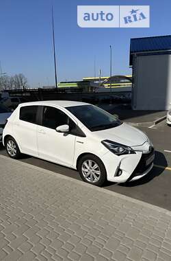 Ціни Toyota Yaris Гібрид (HEV)