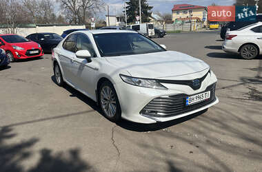 Ціни Toyota Camry Гібрид (PHEV)