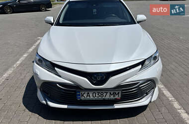 Ціни Toyota Camry Гібрид (PHEV)
