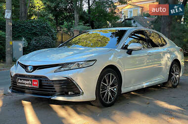 Цены Toyota Camry Гибрид (PHEV)