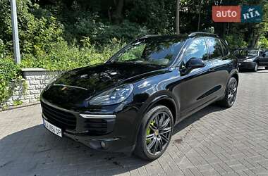Ціни Porsche Cayenne Гібрид (PHEV)