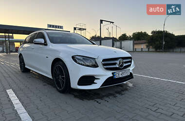 Ціни Mercedes-Benz E-Class Гібрид (PHEV)