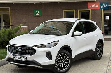 Ціни Ford Escape Гібрид (PHEV)