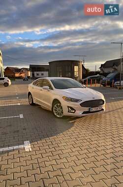 Ціни Ford Fusion Гібрид (PHEV)