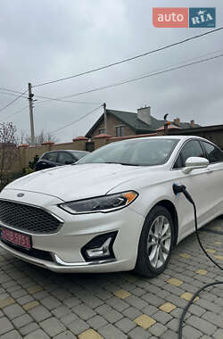 Ціни Ford Fusion Гібрид (PHEV)