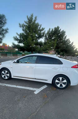 Цены Hyundai Ioniq Гибрид (PHEV)