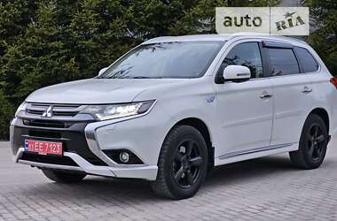 Ціни Mitsubishi Outlander Гібрид (PHEV)