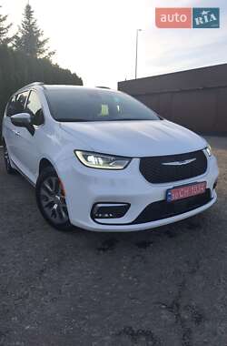 Ціни Chrysler Pacifica Гібрид (PHEV)