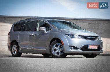Цены Chrysler Pacifica Гибрид (PHEV)