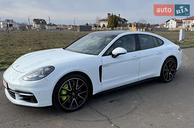 Цены Porsche Panamera Гибрид (PHEV)