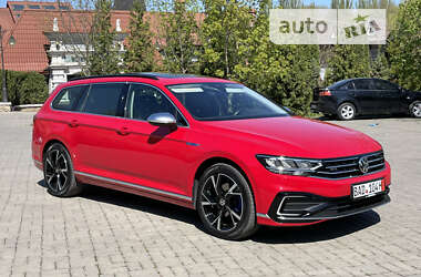 Цены Volkswagen Passat Гибрид (PHEV)