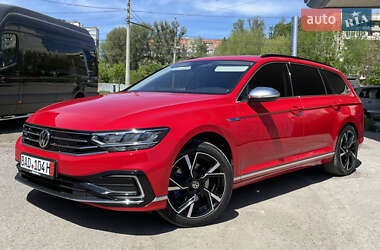 Цены Volkswagen Passat Гибрид (PHEV)