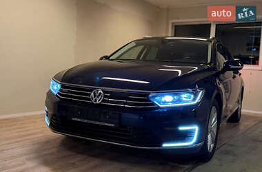 Ціни Volkswagen Passat Гібрид (PHEV)