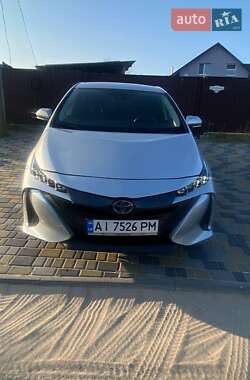 Ціни Toyota Prius Гібрид (PHEV)