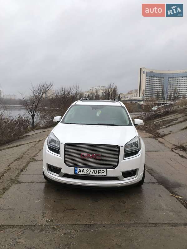 Внедорожник / Кроссовер GMC Acadia 2016 в Киеве
