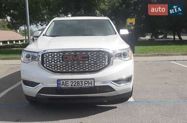 GMC Acadia Denali 2016