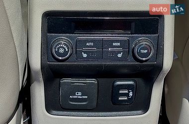 Внедорожник / Кроссовер GMC Acadia 2017 в Киеве