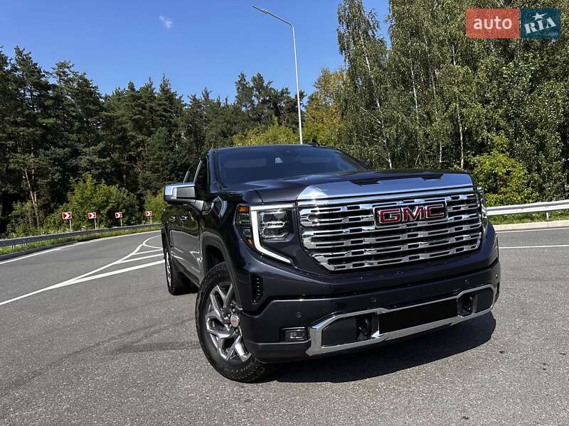 GMC Sierra