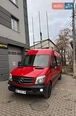 Характеристики Mercedes-Benz Sprinter Грузопассажирский фургон