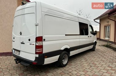 Характеристики Mercedes-Benz Sprinter Вантажопасажирський фургон