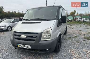 Характеристики Ford Transit Грузопассажирский фургон